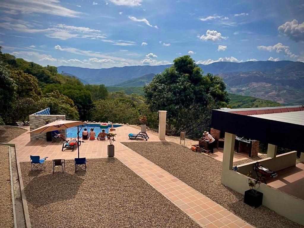 Casa Campestre De Angeles La Mesa (Tequendama)